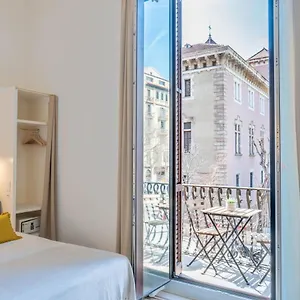 feelathome-casa-bertrand.topbarcelonahotels.com/