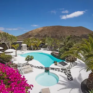 finca-malvasia-vineyard.in-canary-islands.com/
